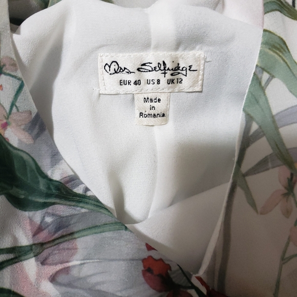 Party dress - Picture 3 of 3